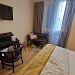 La-La Rooms